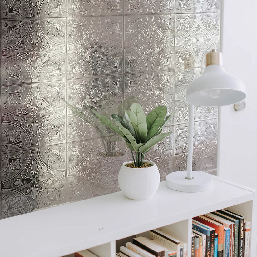 White Painted Silver Fleur Peel and Stick Wallpaper Tiles - 24 Pack